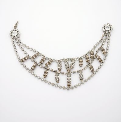 a diamond and pearl necklace, by person