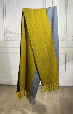 ZUCCA par Akira Onozuka - Large écharpe en lainage à rayures…