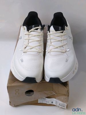 nike air max white / black mens size 11 5