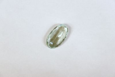 AIGUE-MARINE. Importante pierre taillée en ovale de 27 carat…