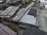 many different types of granites on the ground