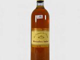 Modèle 3D d'une bouteille de vin avec une étiquette jaune
