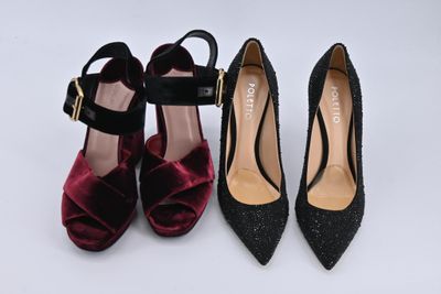 NURSACE, POLETTO - Lot composé d'une paire de sandales en ve…