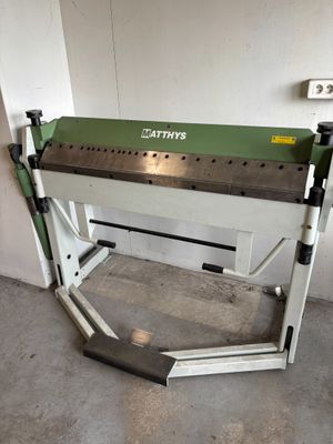 a close up of a machine that is sitting in a room
