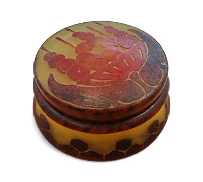 Boîte couverte en verre multicouche jaune et brun à décor dé… - Photo 1