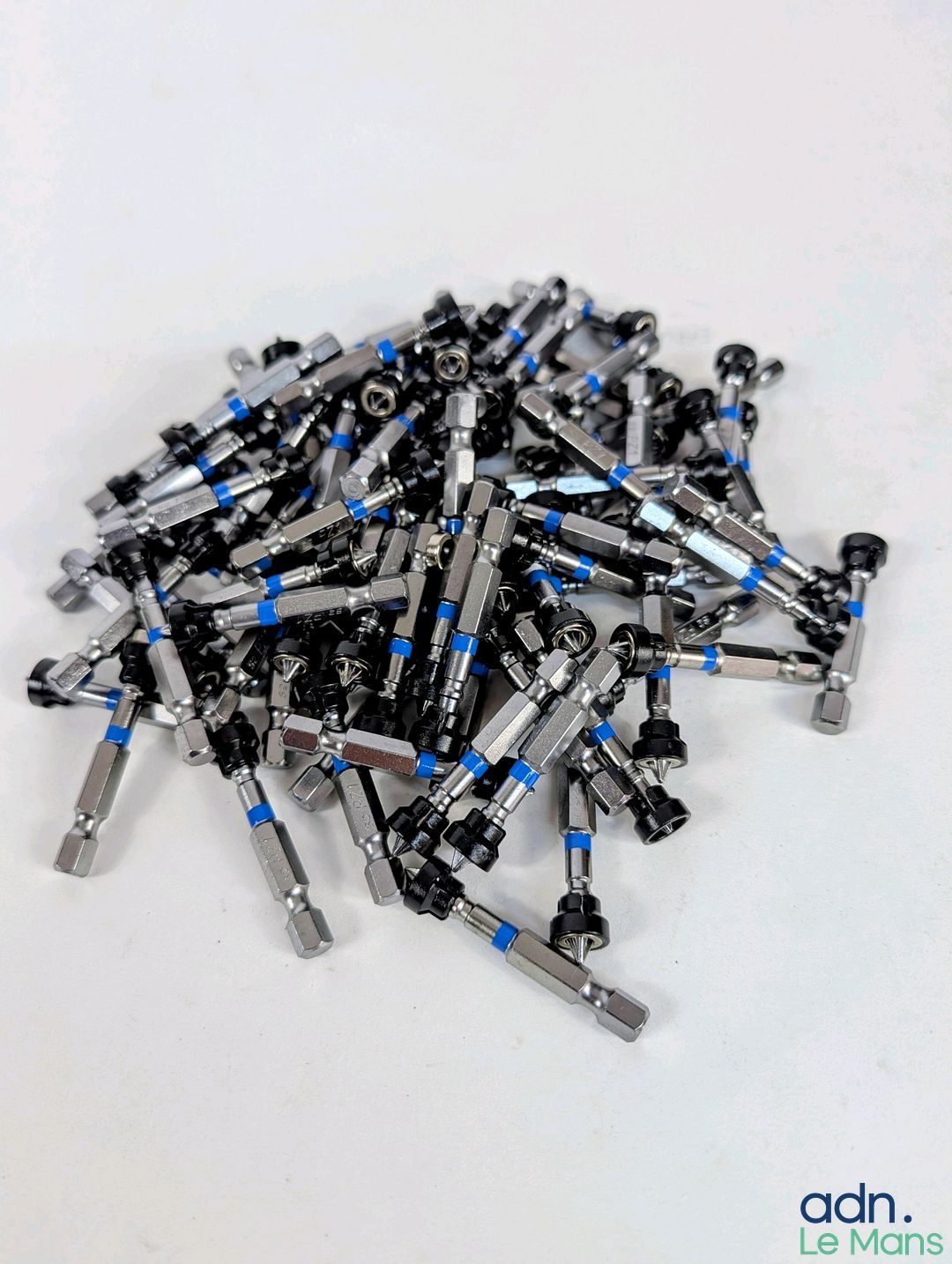Lot de 100 embouts magnétiques PZ1.