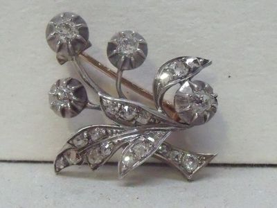 Broche ancienne en or 18K et argent, sertie de diamants de t…