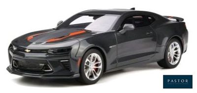 chevrolet camaro zl1 1 / 18 diecasto black with orange stripes