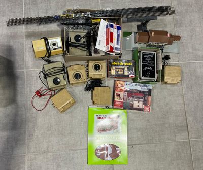 Un lot de train de différente marque echelle HO² (rails tran…