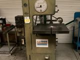 l'image d'une machine installée dans un garage