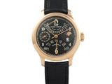 gros plan d'une montre sur fond blanc