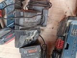 many tools that are sitting on a table