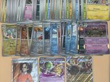 beaucoup de cartes sur la table