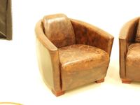 PAIRE DE FAUTEUILS club aviateur en cuir brun. (photo 2)