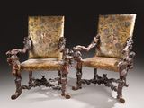 paire de chaises en bois sculpté avec un revêtement à motifs floraux, rembourré, rembourré, rembourré, rembourré, rembourré, rembourré, rembourré