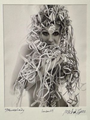 Michael JOSEPH (né en 1941) Streamers Lady