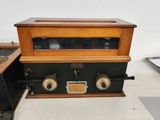 an old radio that is sitting on a table