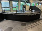 an image of a kitchen with a large counter in it