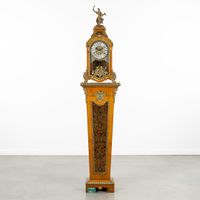 Horloge de table avec socle ou console, marqueterie de Boull… (photo 2)