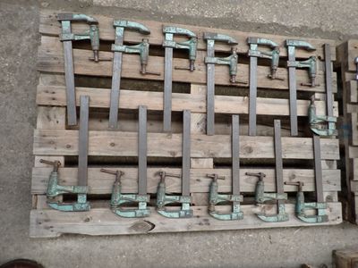 a lot of tools that are sitting on a pallet