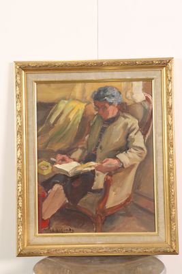 un tableau représentant un homme assis sur une chaise en train de lire un livre