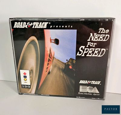 une image représentant un boîtier de CD sur lequel figure l'image d'une voiture