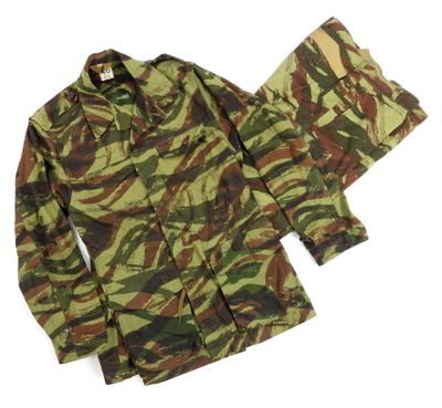 a camo uniform with a jacket and pants on a white background