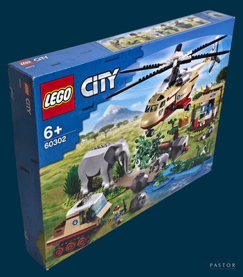 une boîte contenant un ensemble Lego City