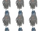 6 paires de gants gris, chacune portant une étiquette rouge
