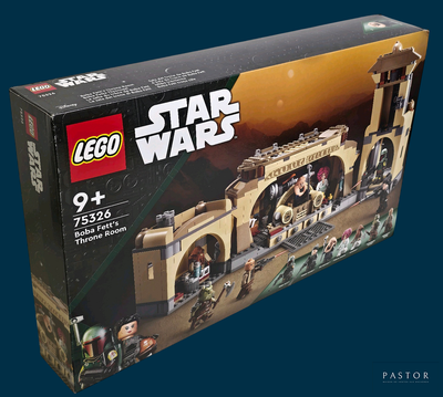 une boîte contenant un ensemble Lego Star Wars