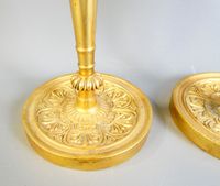 Elegante paire de flambeaux en bronze dorés, d'époque XIX e … (photo 2)