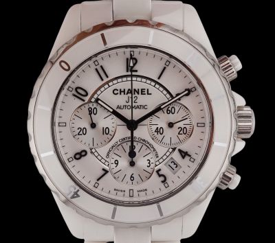 Montre chronographe Chanel avec bracelet en céramique blanche