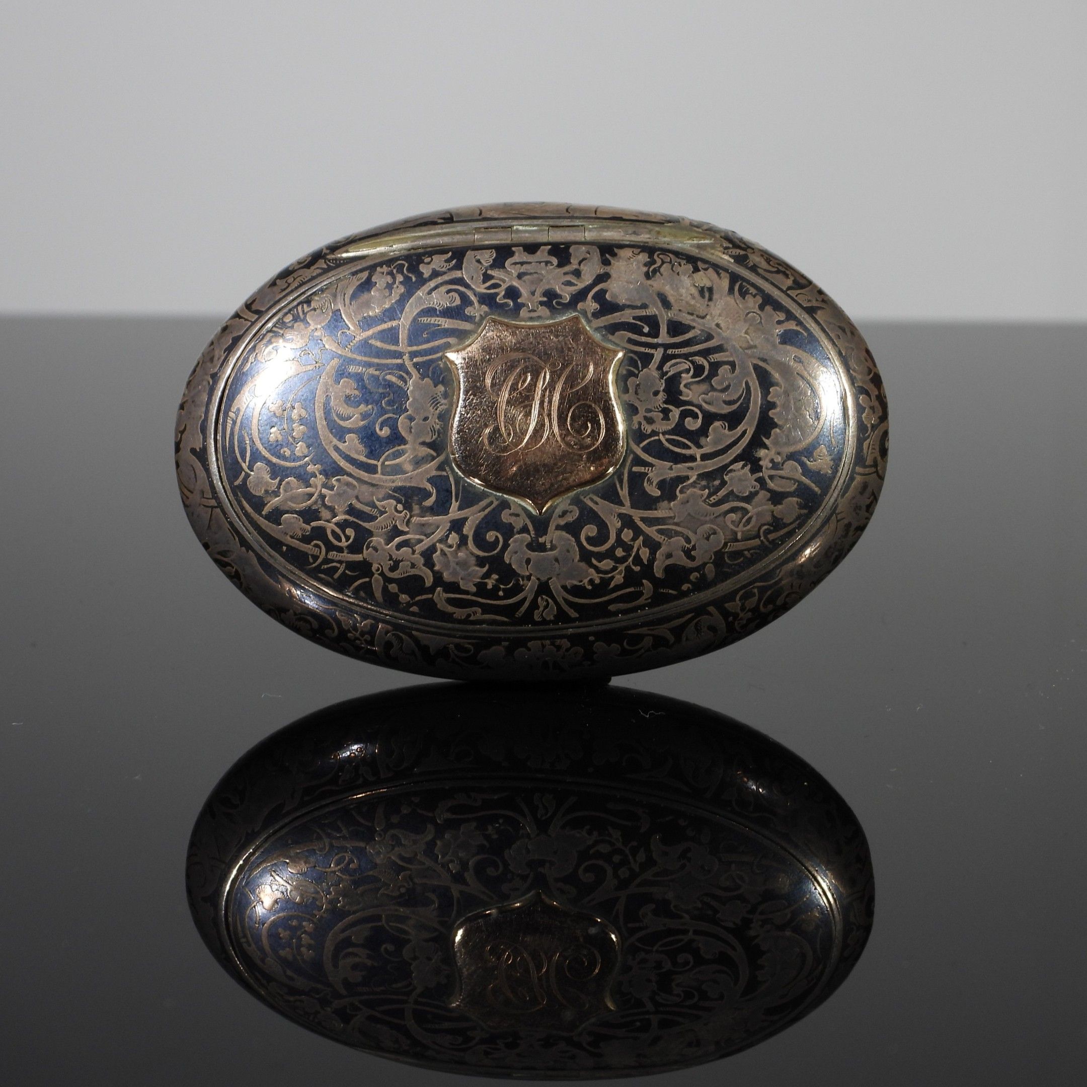 Objets d'art & Curiosités