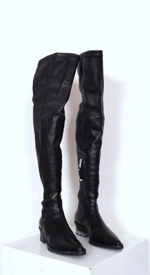 HIGH. Paire de cuissardes en cuir noir.