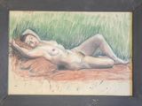 tableau représentant une femme nue allongée sur le sol devant un fond vert