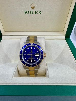 Marque Rolex Modèle (Montre) Submariner Date Numéro de référ…