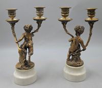 8860-1071 / J1 / Paire de candélabres à deux lumières en bro… (photo 3)