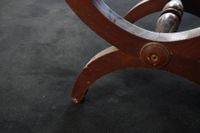 Tabouret en acajou. (photo 4)