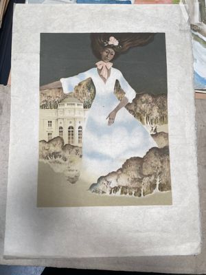 un tableau représentant une femme en robe blanche posée sur une table