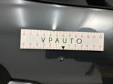 a sticker on the back of a car that says vauto