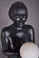 P. DAUSSAT et M. LOWY. Lampadaire en plâtre patiné noir figu… (photo 2)