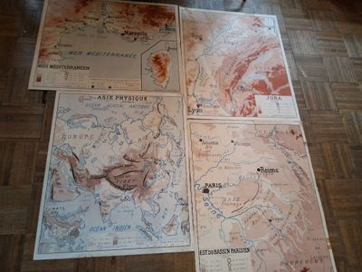 Lot de 10 grandes affiches scolaires : Est du bassin parisie… - Photo 1