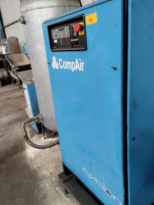 Compresseur COMPAIR CYCLON 215, n°F163/2471 de 2020 (nombre d'heures n - Photo 1