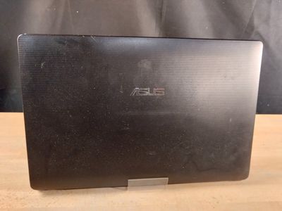 Ordinateur portable ASUS X73S.