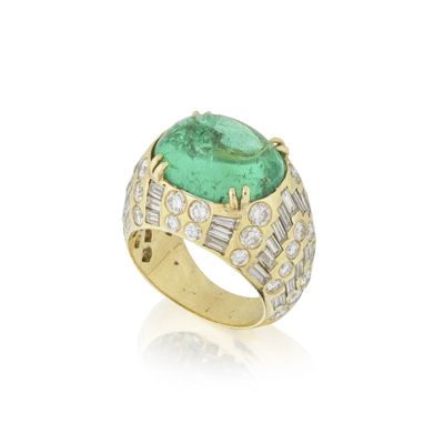 une bague en émeraude et diamant, par van cleef