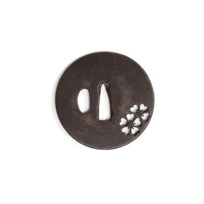JAPAN - Large iron Tsuba maru gata, Edo period, with open