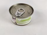 une boîte de nourriture pour chat contenant un décapsuleur