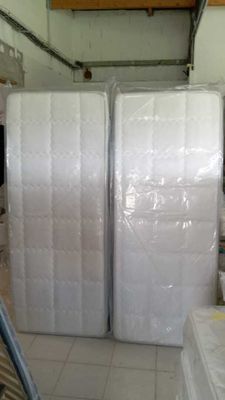 Hotel megastore, paire de matelas 2x80x200x23cm - Produits n…