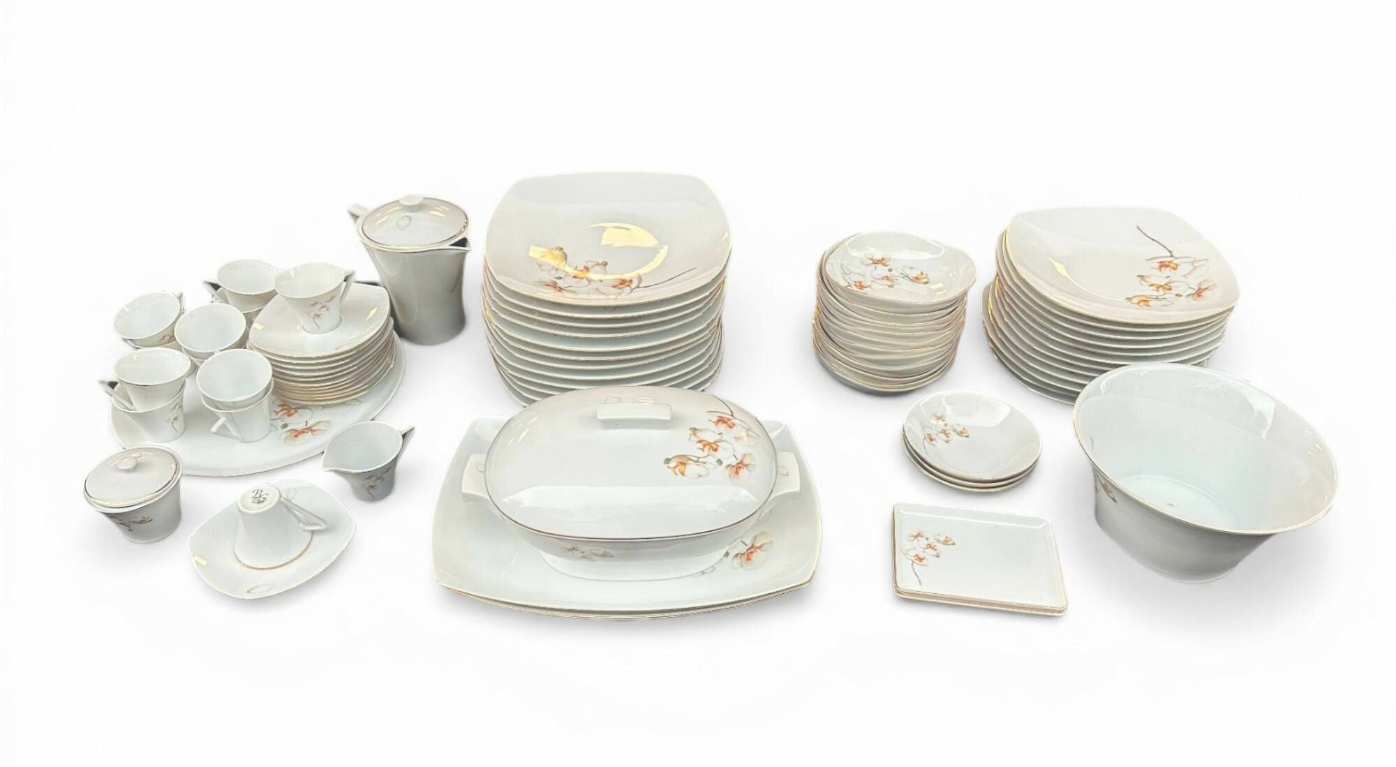 Soupière en porcelaine de Sologne de Lamotte