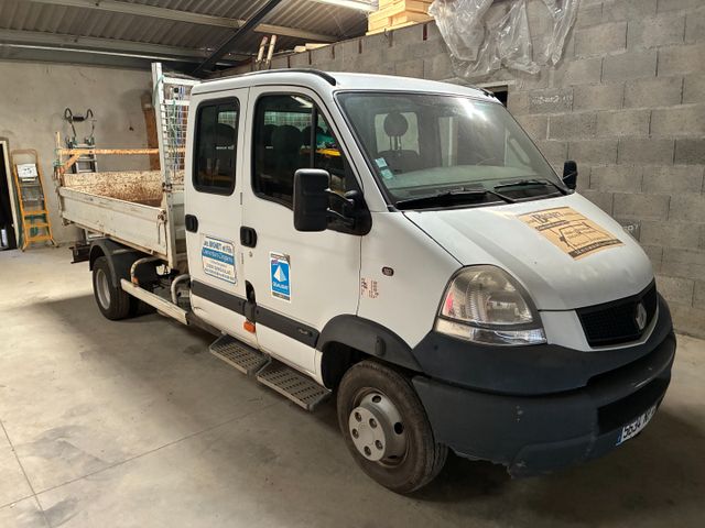 Véhicule utilitaire RENAULT Mascott immatriculé 5634 NP 23, 1ère ...